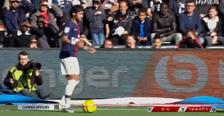 莱默尔：送出2个点球让比赛变复杂，能利用定位球让我们满意