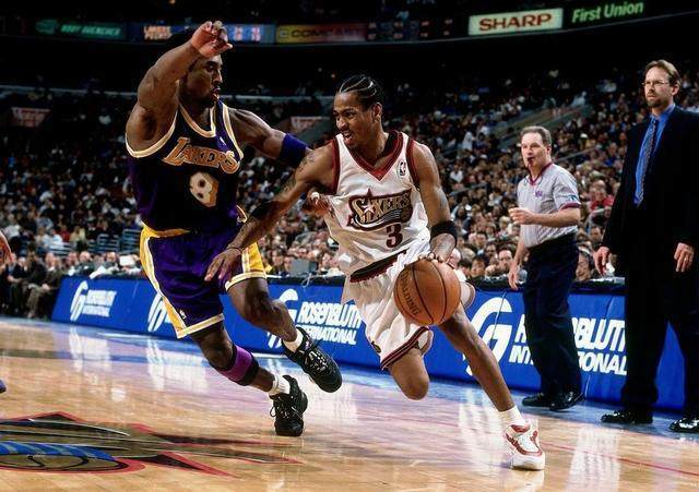 王刚随北京国安六年后终夺足协杯冠军，球迷泪洒现场（六年磨一剑，王刚随国安圆足协杯冠军梦，球迷现场落泪）