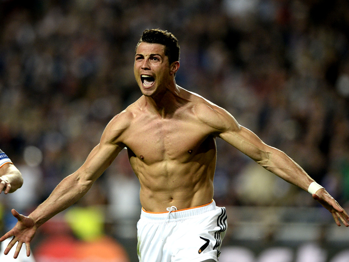 辟谣，并非与他人女友谈恋爱，埃纳社媒：一切都是剧本（澄清传闻：并未与他人女友交往，埃纳社媒称一切皆为剧本）