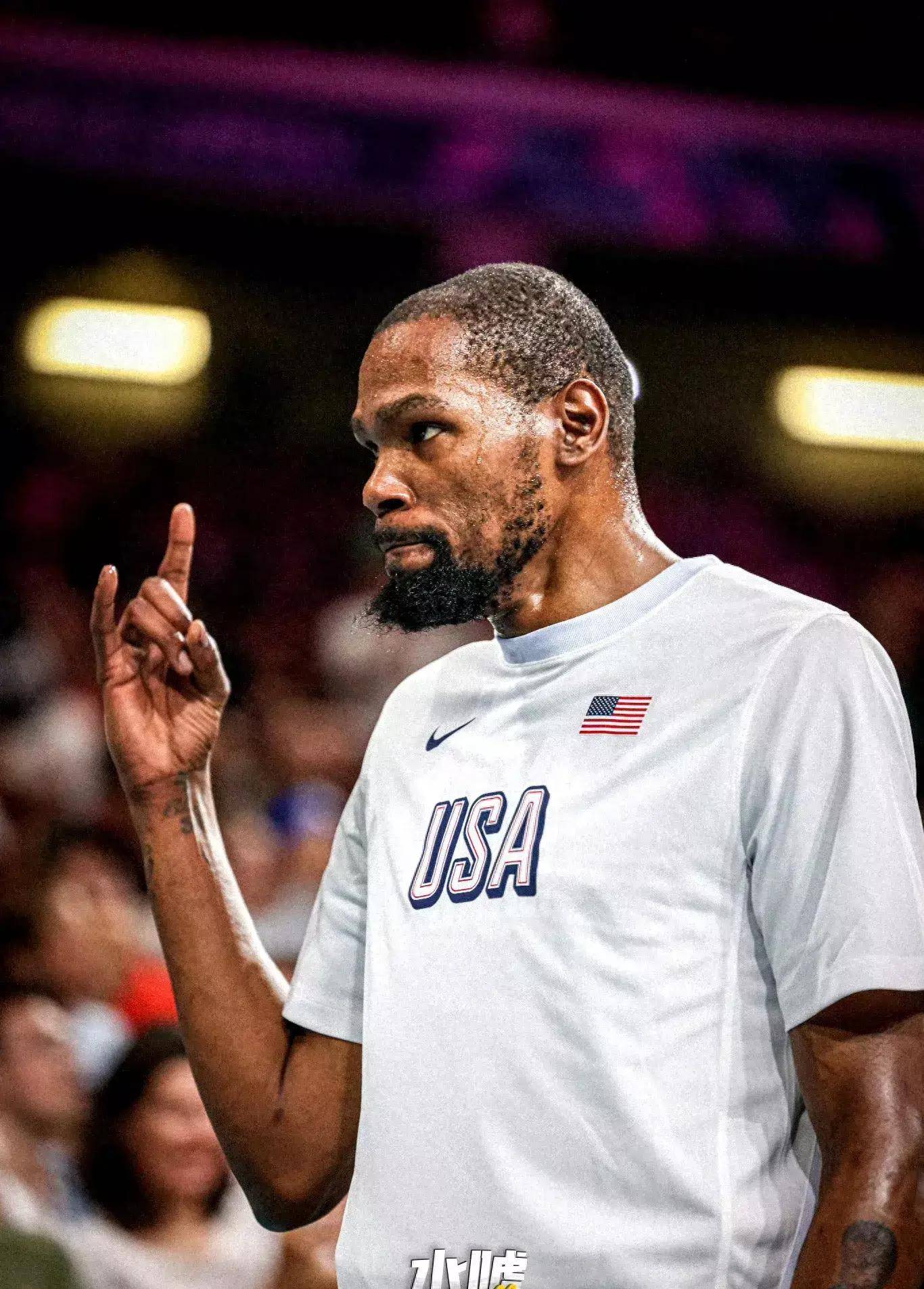 莫雷托：弗拉霍维奇与尤文续约无任何进展，双方年薪分歧很大（莫雷托：尤文与弗拉霍维奇续约谈判停滞，薪资诉求差距悬殊）