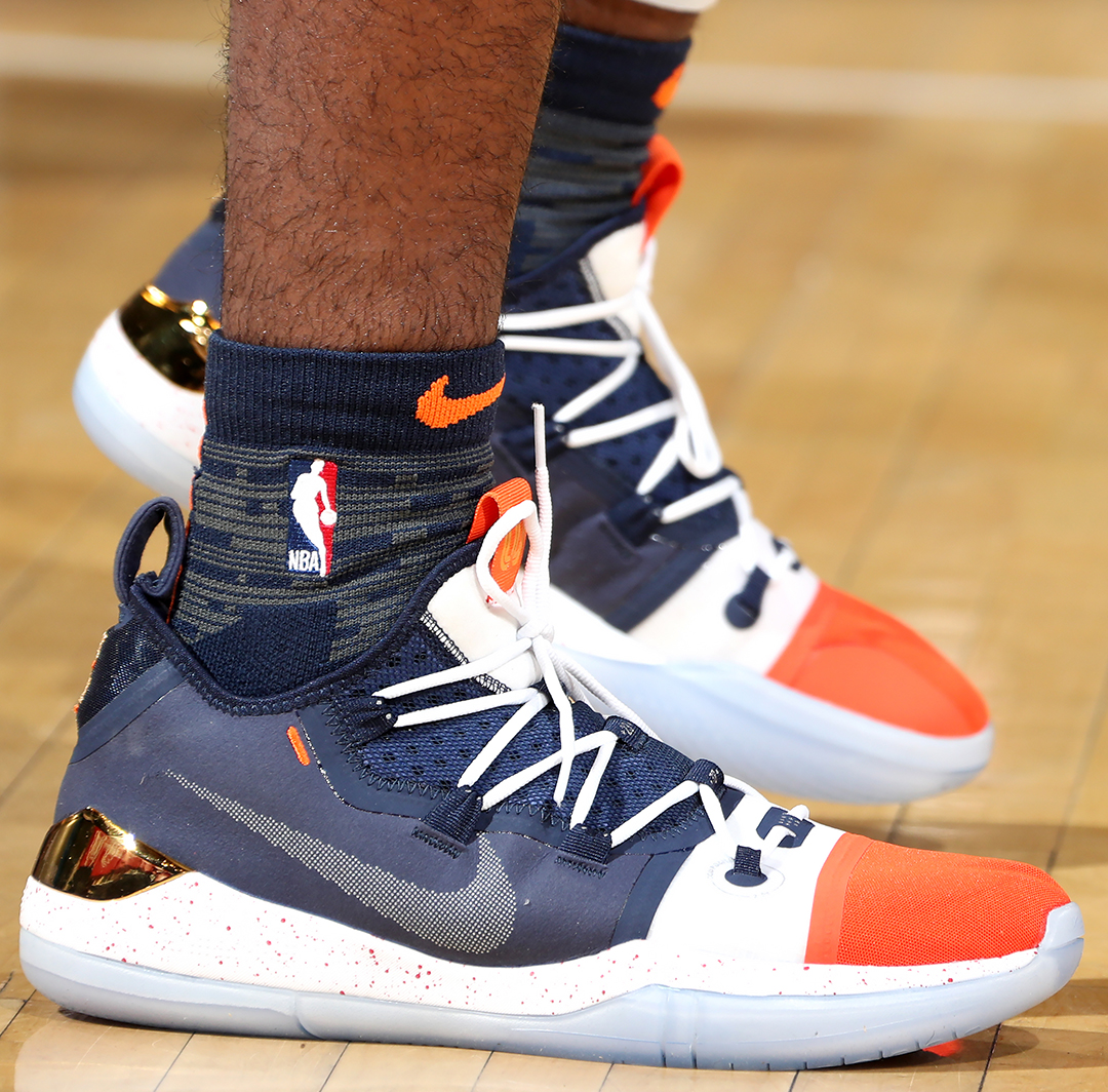 曼城瓜帅巧妙调整战胜热刺（瓜迪奥拉妙手调度助曼城力克热刺）