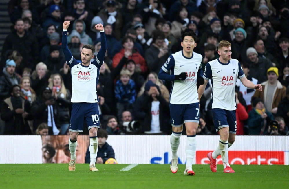 斯洛特：我不担心帅位且得到高层很多支持；失误是团队的问题（斯洛特：不担心帅位获高层力挺；失误是全队责任）