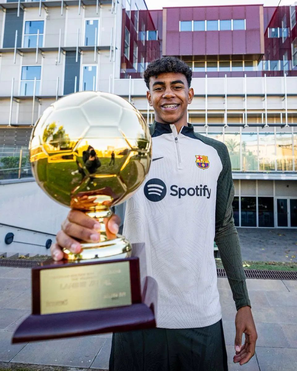 巴西队核心伤退影响巨大（巴西队因核心伤退遭遇重创）