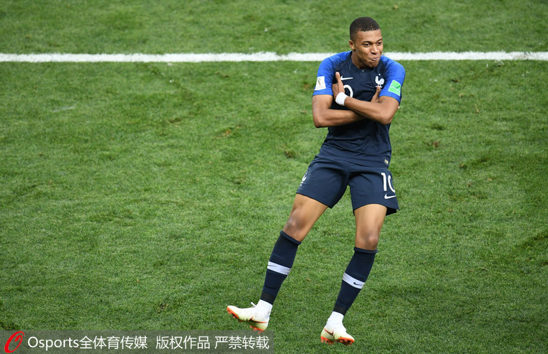 国米vs博洛尼亚点球大战回顾：巴斯托尼、巴雷拉、邦尼均丢点（回顾国米对博洛尼亚的点球大战：巴斯托尼、巴雷拉、邦尼相继罚失）