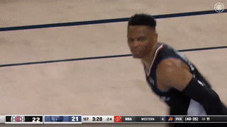 穆勒：我在团队里很舒服，希望继续和这些队友一起享受比赛（穆勒：在队内感觉自在，盼与队友继续享受比赛）