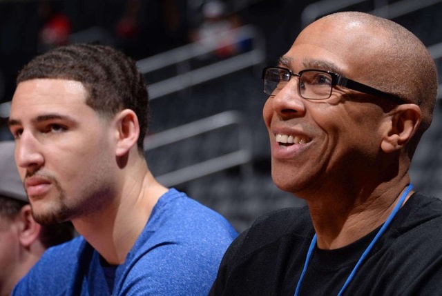 安永佳：赛季结束心情开心，希望明年表现更上一层楼（安永佳：赛季收官喜悦，期待明年更进一步）