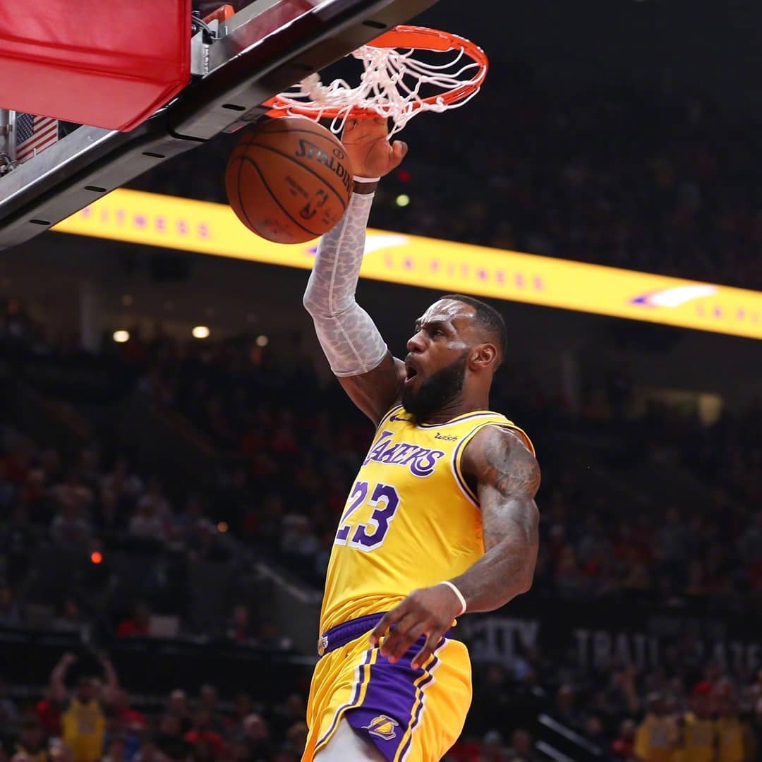 年度最佳新秀竞争愈发激烈（年度最佳新秀之争白热化）